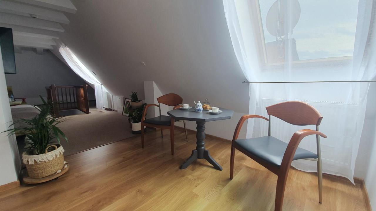 Hotel Siesta Świebodzin Esterno foto