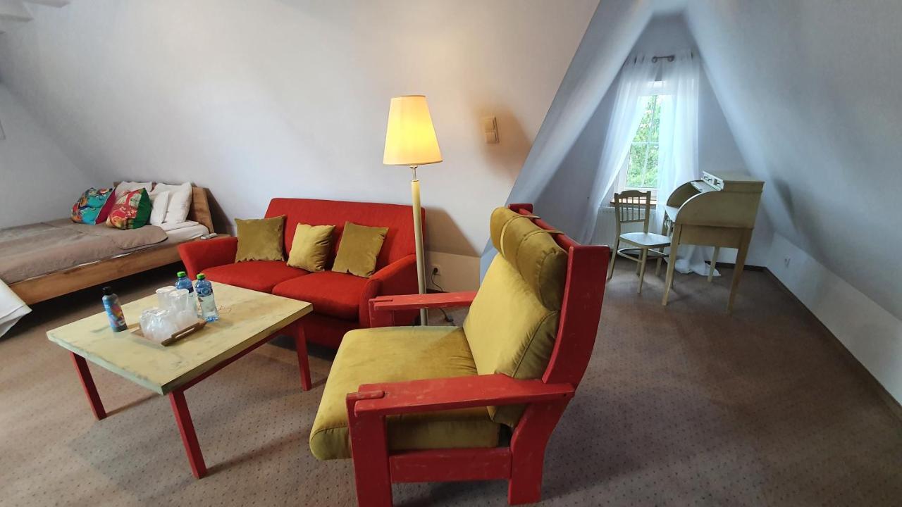 Hotel Siesta Świebodzin Esterno foto