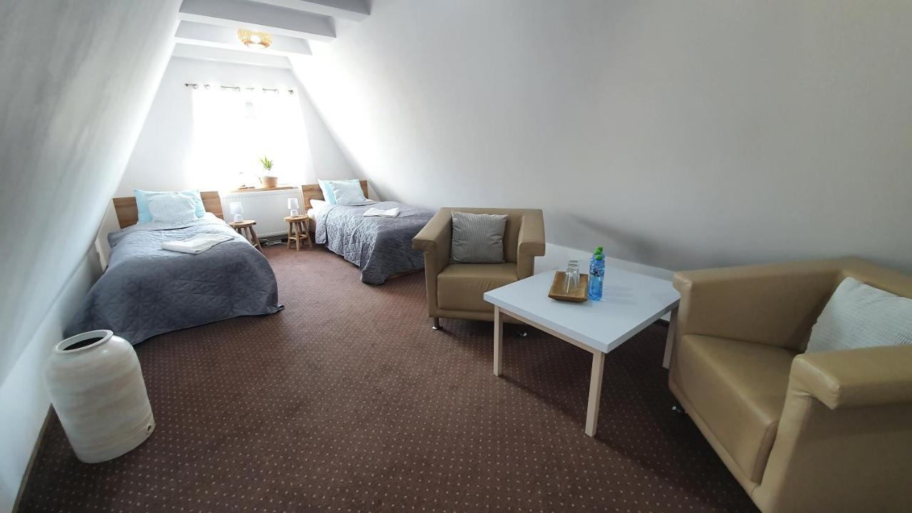 Hotel Siesta Świebodzin Esterno foto