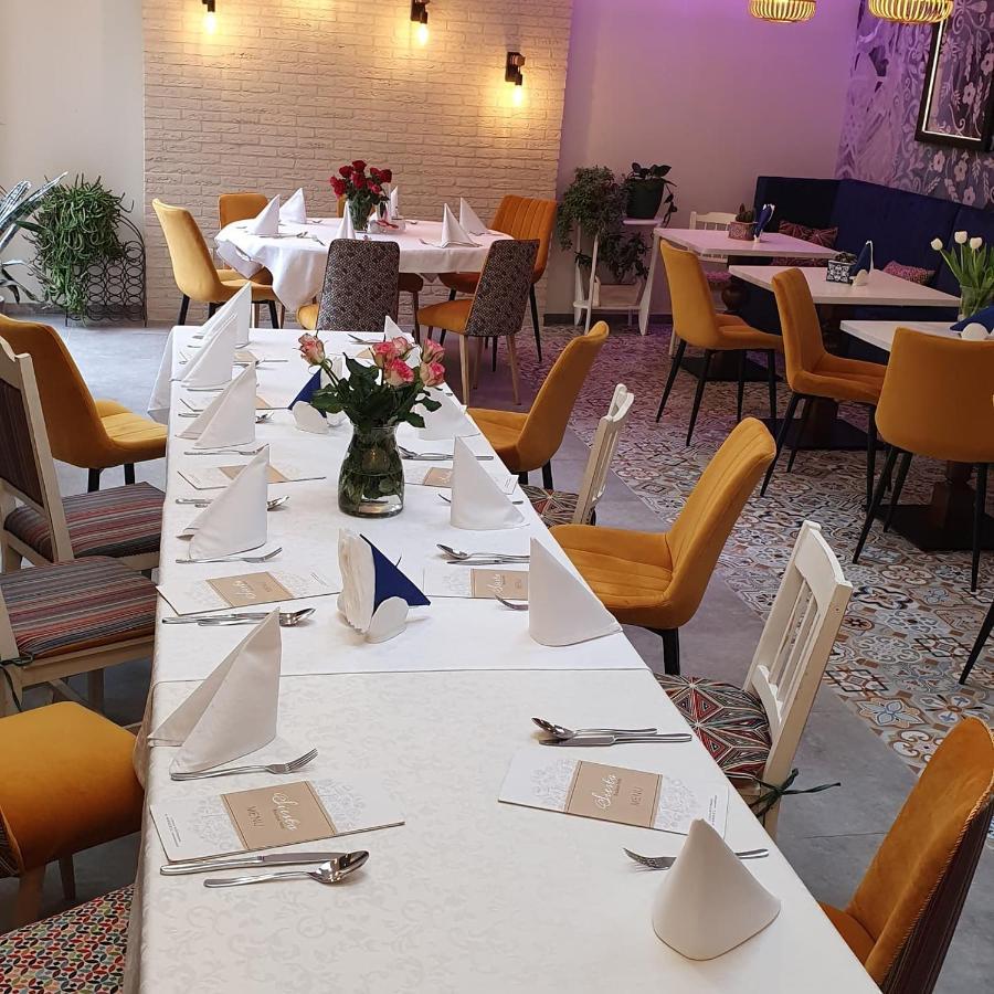 Hotel Siesta Świebodzin Esterno foto