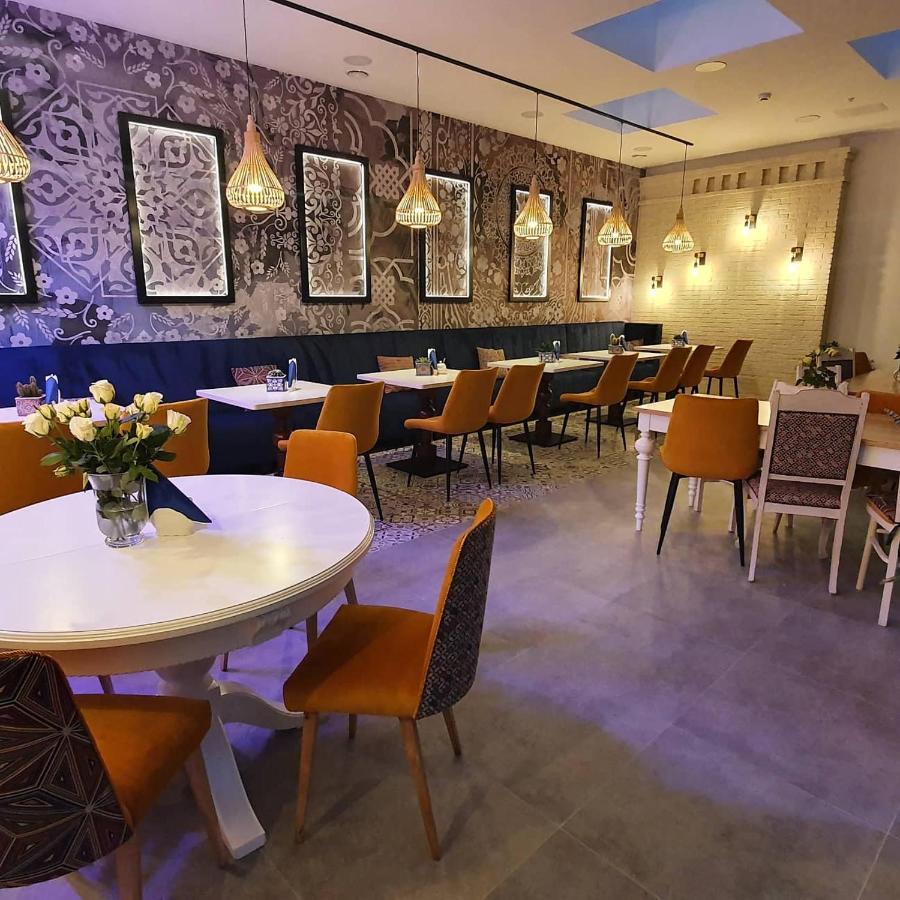 Hotel Siesta Świebodzin Esterno foto