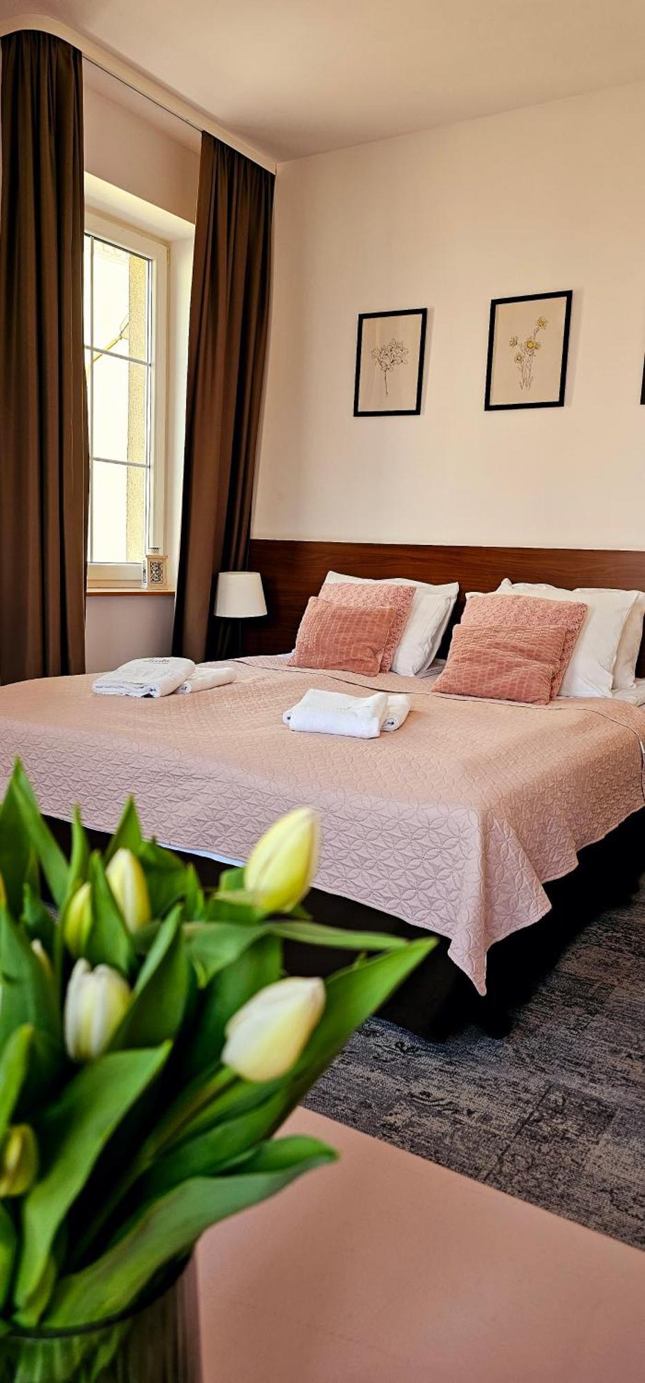 Hotel Siesta Świebodzin Esterno foto
