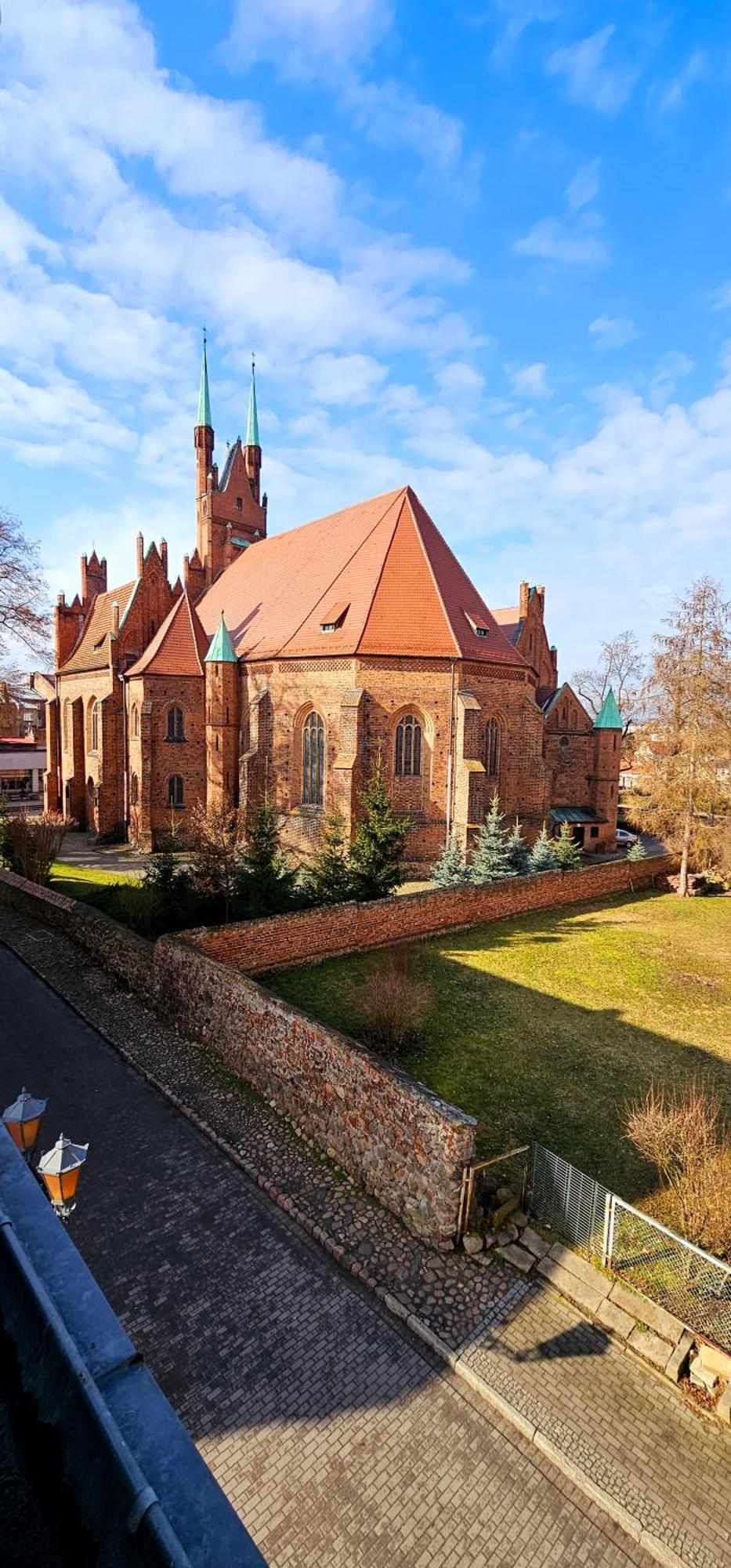 Hotel Siesta Świebodzin Esterno foto