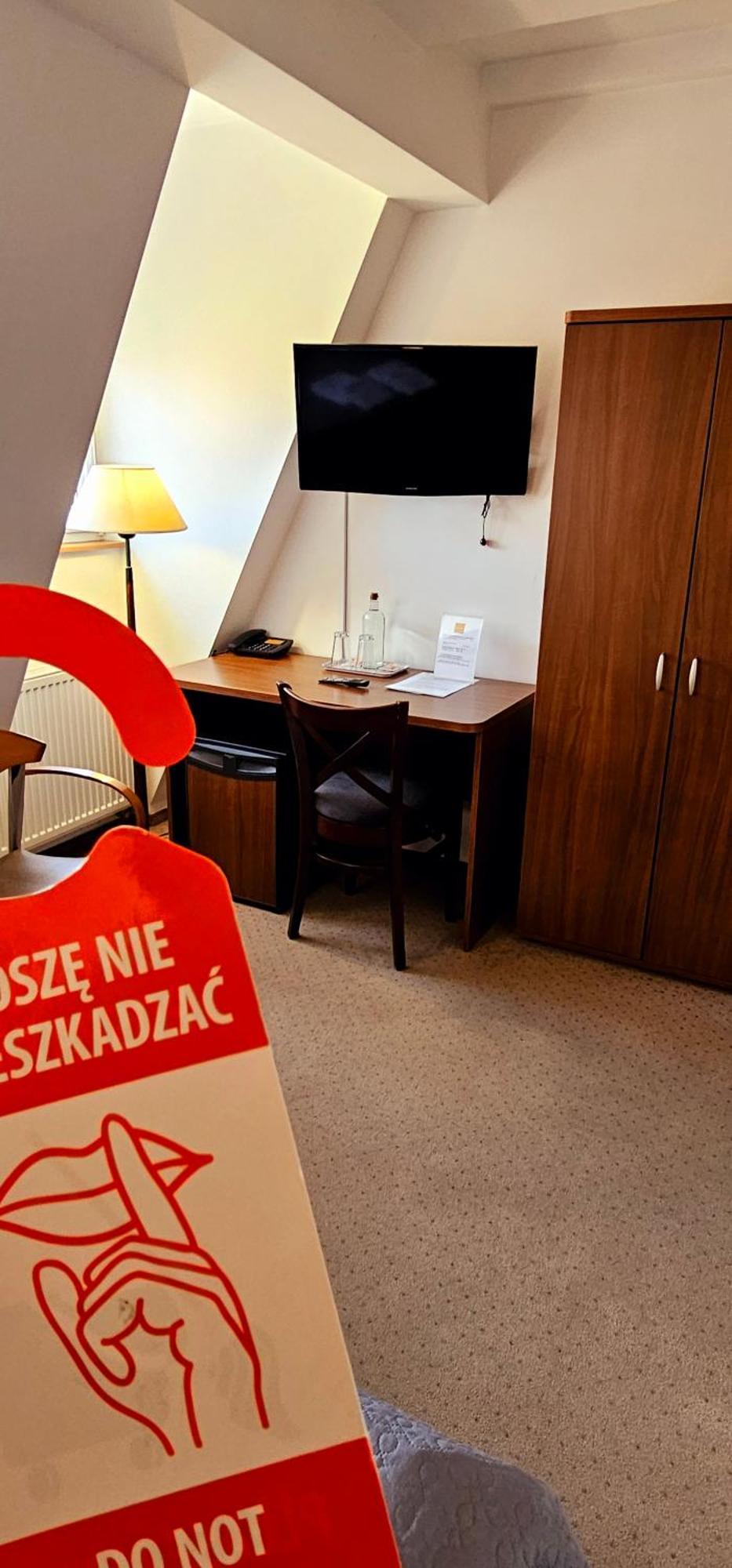 Hotel Siesta Świebodzin Esterno foto