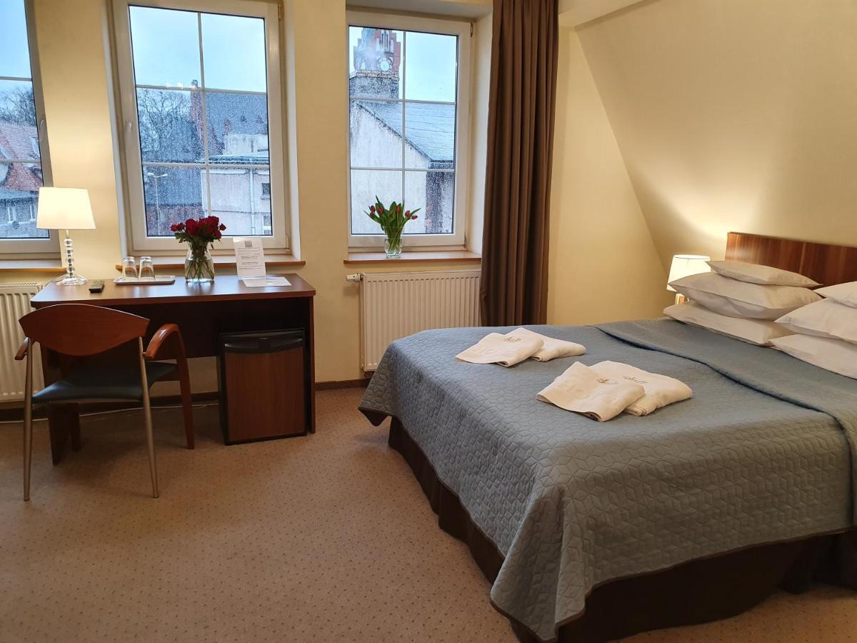 Hotel Siesta Świebodzin Esterno foto